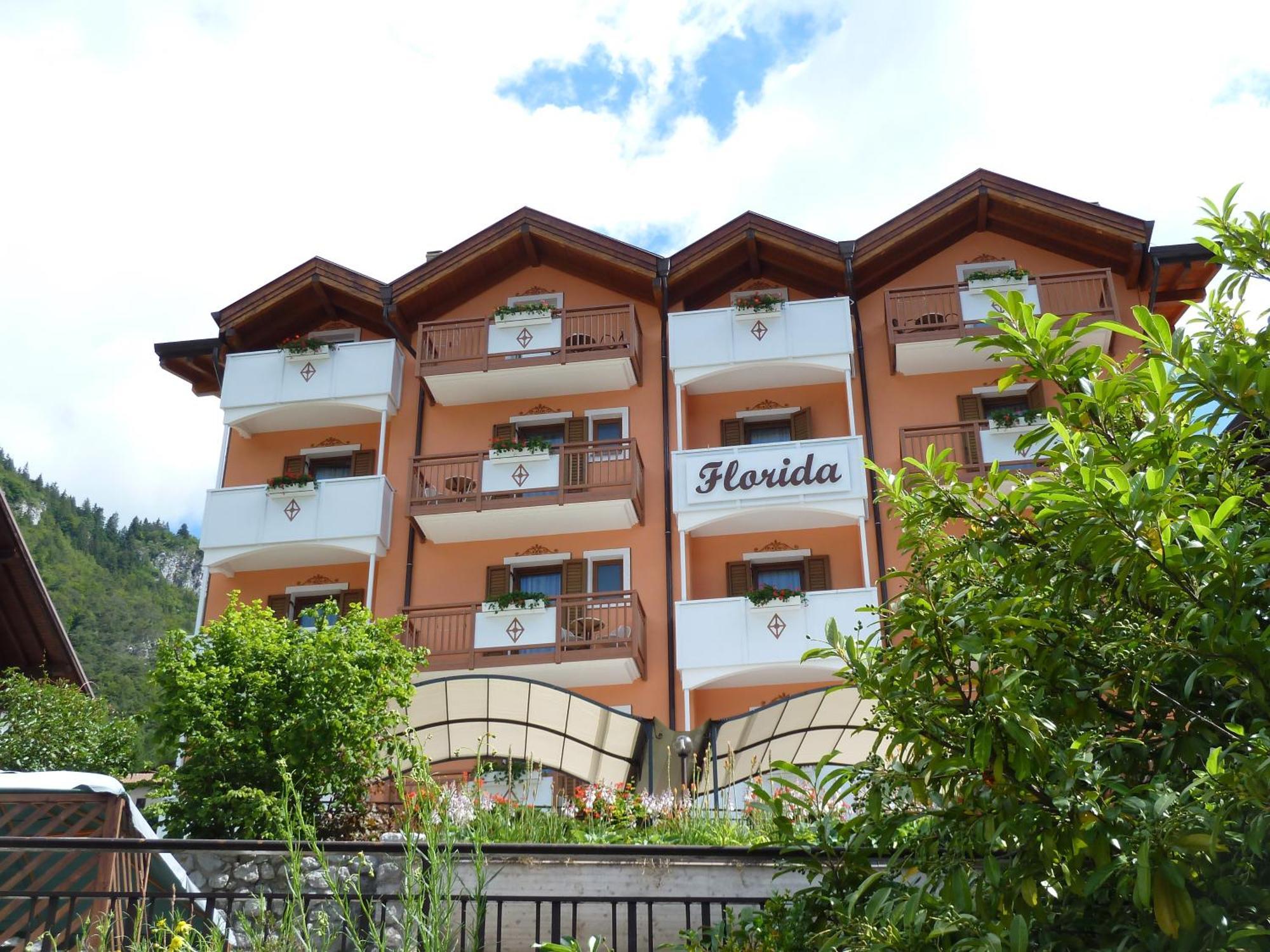 Hotel Florida مولفينو المظهر الخارجي الصورة